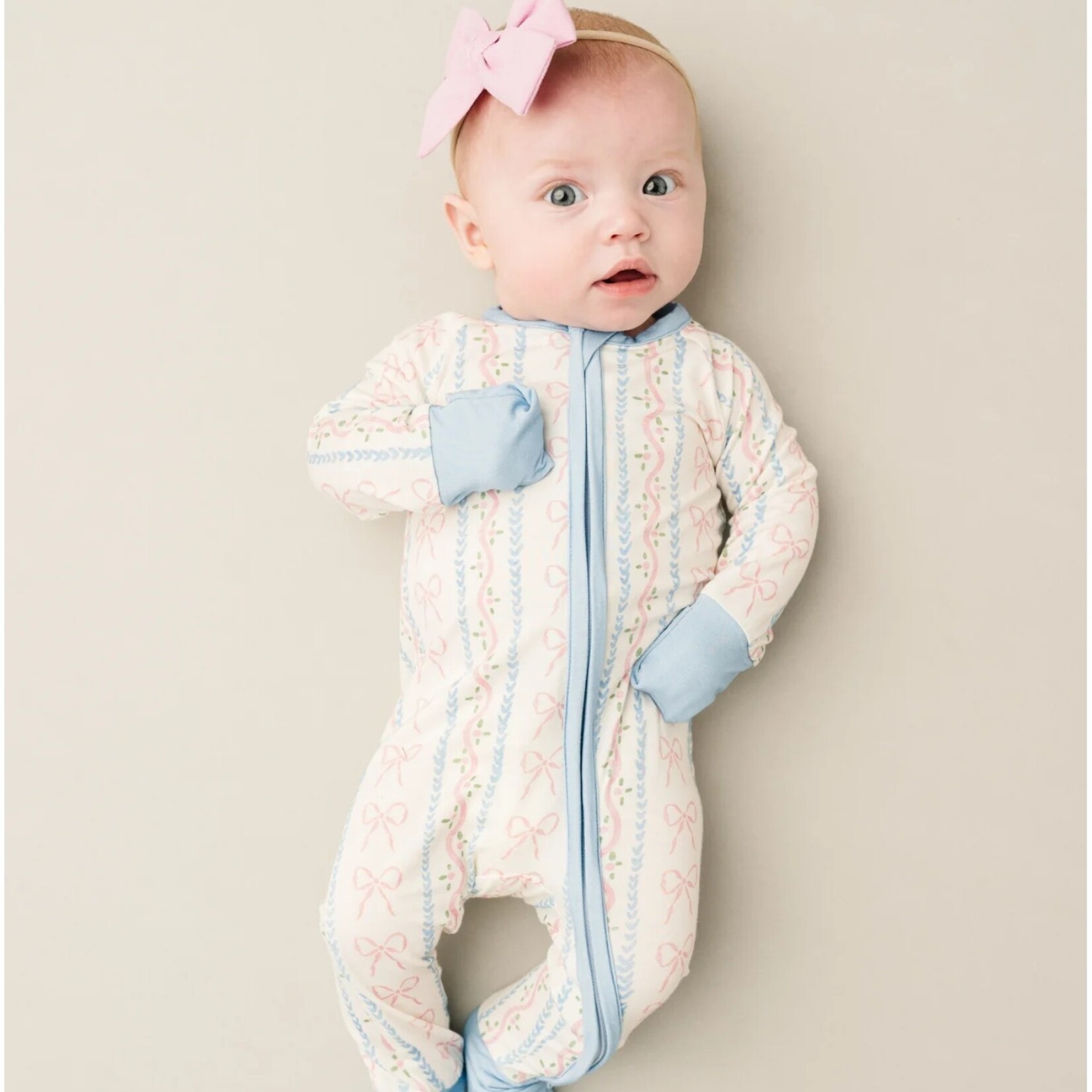 Little One Shop Dainty Bows Bamboo Sleeper