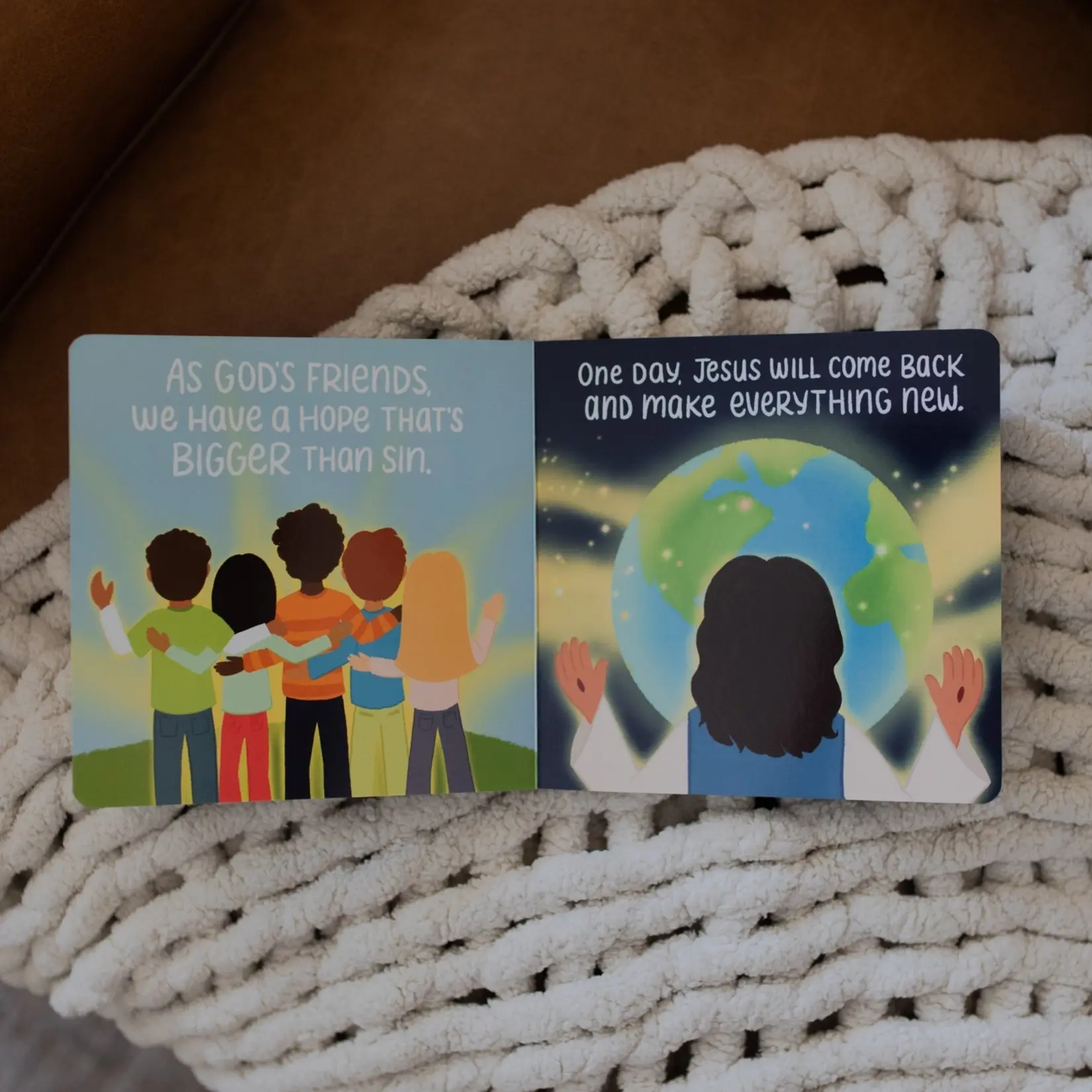 The Daily Grace Co. Jesus Makes Everything New Book