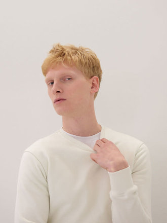 Nil Classic Sweatshirt . Off-white Nil Classic Sweatshirt . Off-white