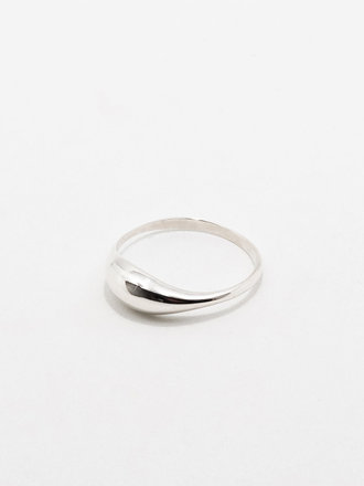 L'Aune Esquive Goutte Ring . Sterling Silver