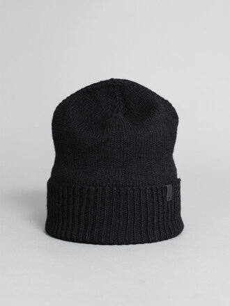 Dinadi Merino Cuffed Hat . Black