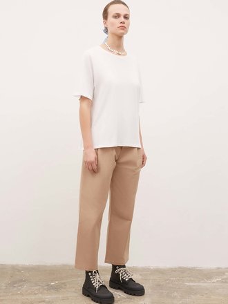 T-Shirt décontracté en coton biologique . Blanc