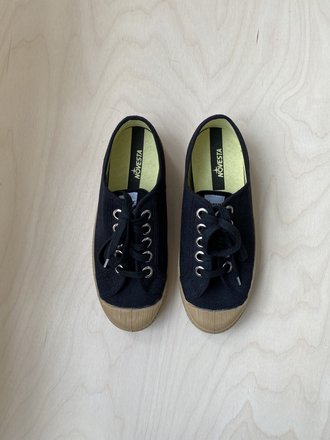Novesta Chaussure Star Master Classic . Noir et semelle beige Novesta Chaussure Star Master Classic . Noir et semelle beige
