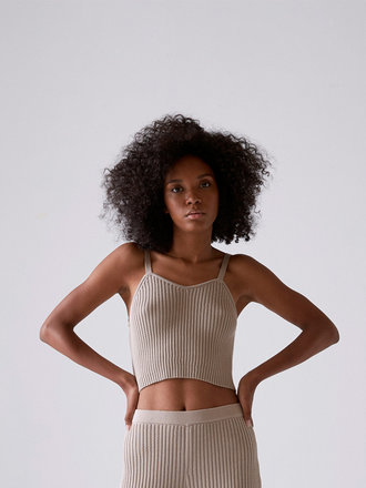 Diarte Haut écourté en tricot de coton côtelé Miranda . Taupe Diarte Haut écourté en tricot de coton côtelé Miranda . Taupe