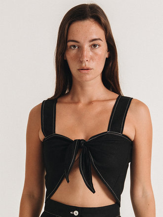 Aniela Parys Haut Kioku . Noir Aniela Parys Haut Kioku . Noir
