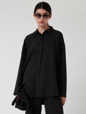 AMT Studio Chemisier en tencel Fiji . Noir AMT Studio Chemisier en tencel Fiji . Noir