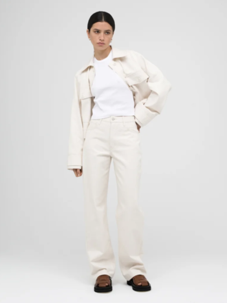 A Line Straight-leg Jeans in Organic Cotton . Off white