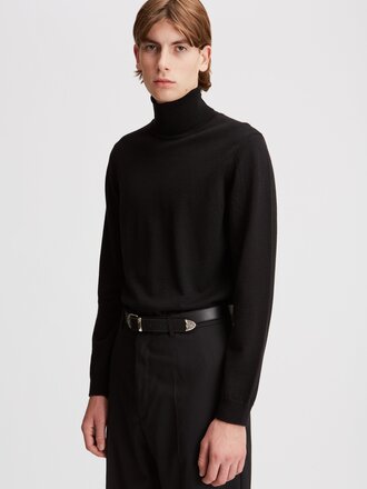 Livid Chandail à col roulé en laine italienne extra fine Tuck . Noir Livid Chandail à col roulé en laine italienne extra fine Tuck . Noir