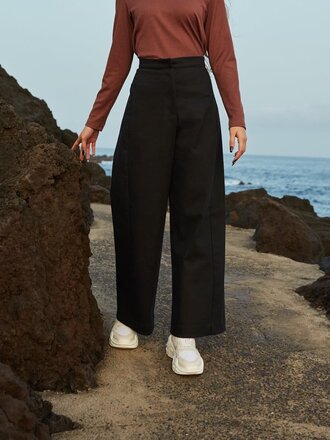 MAS Vienna wide pant . Black MAS Vienna wide pant . Black