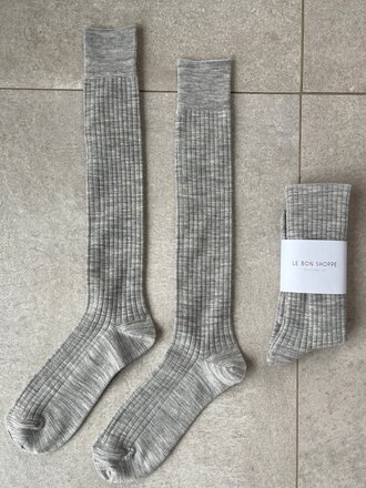 Le Bon Shoppe Chaussettes hautes Schoolgirl . Gris mélange Le Bon Shoppe Chaussettes hautes Schoolgirl . Gris mélange