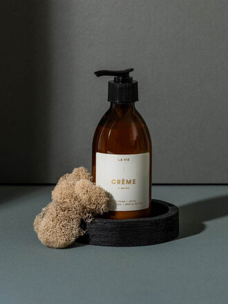 La Vie Apothicaire Hand cream 236ml . Fir mandarin