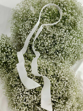 A Bronze Age Helena headband . Glazed