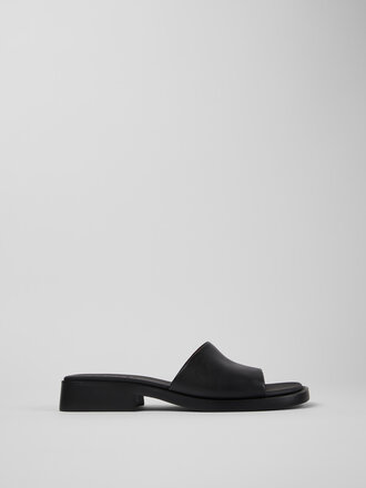 Camper Dana leather mule . Black