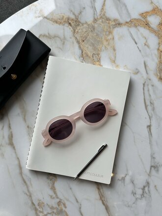 French Kiwis Lola sunglasses . Apricot