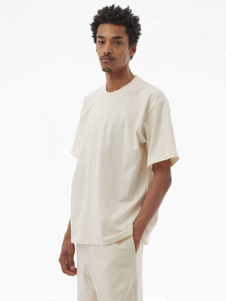 A Care Label T-Shirt unisexe classique en coton recyclé . Naturel A Care Label T-Shirt unisexe classique en coton recyclé . Naturel
