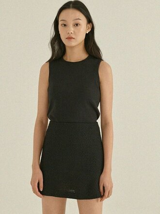 Susumu Yugyo short skirt . Black Susumu Yugyo short skirt . Black