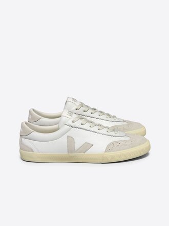 Veja Volley shoes in OT leather . White Natural Veja Volley shoes in OT leather . White Natural