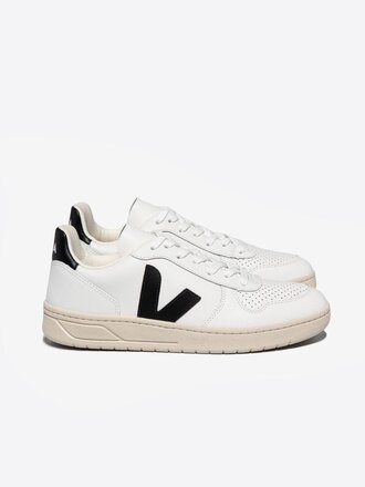 Veja V-10 unisex leather sneakers . White and Black