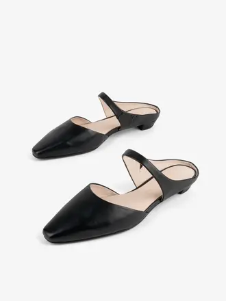Intentionnaly Blank Lourdes leather mules . Black Intentionnaly Blank Lourdes leather mules . Black