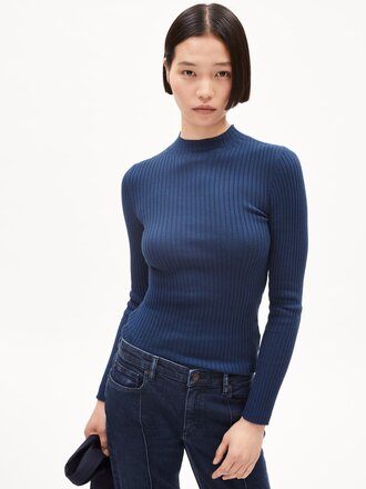 Armedangels Col montant en coton bio Alaania . Faded indigo Armedangels Col montant en coton bio Alaania . Faded indigo