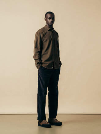 Kestin Chemise Dirleton en velours côtelé . Olive foncé Kestin Chemise Dirleton en velours côtelé . Olive foncé