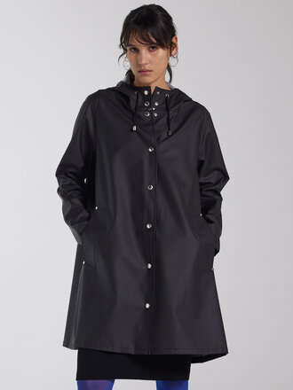 Stutterheim Impermeable léger et mat Moseback avec snaps . Noir Stutterheim Impermeable léger et mat Moseback avec snaps . Noir