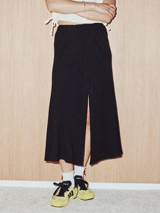 Eve Gravel Hortensia skirt . Black Eve Gravel Hortensia skirt . Black