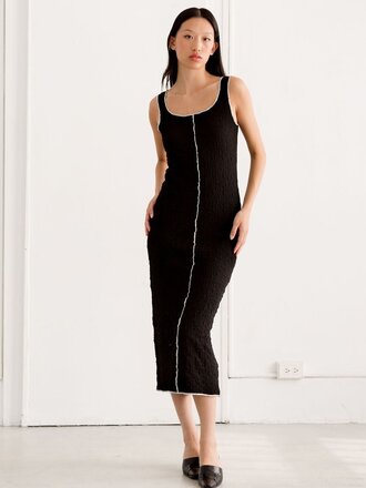 A Bronze Age Robe Muse . Wavy Knit A Bronze Age Robe Muse . Wavy Knit