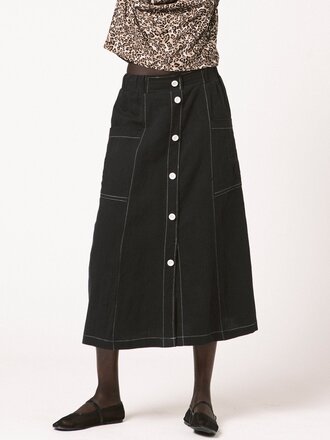 Allison Wonderland Market Skirt . Black Allison Wonderland Market Skirt . Black