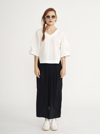 Jennifer Glasgow Serpens cotton pants . Black