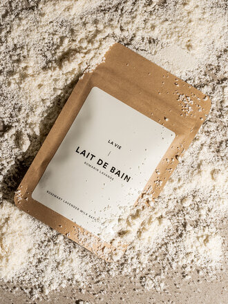La Vie Apothicaire Bath Milk Rosemary Lavender - Small size