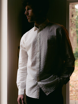 Kestin Dirleton striped shirt . Ecru and blue Kestin Dirleton striped shirt . Ecru and blue