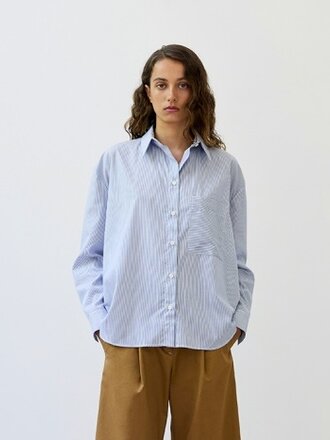 Diarte Sade pinstripe shirt . Blue stripes