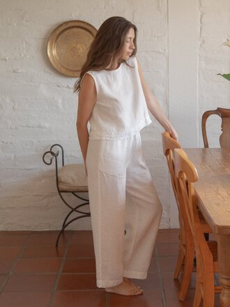 Gillian Stevens Finley Linen Sleeveless Top . Salt