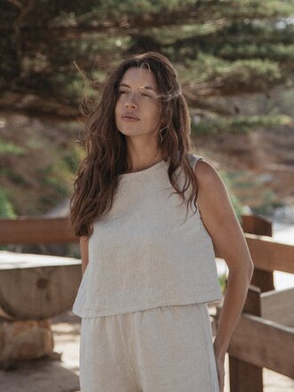 Gillian Stevens Haut sans manches en lin Finley . Avoine Gillian Stevens Haut sans manches en lin Finley . Avoine