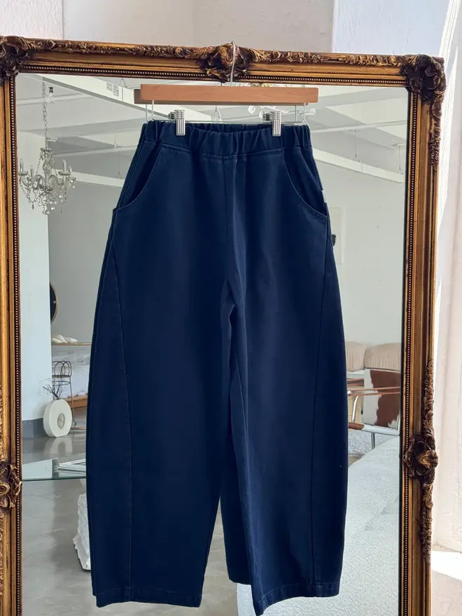Arc pants . Tobacco