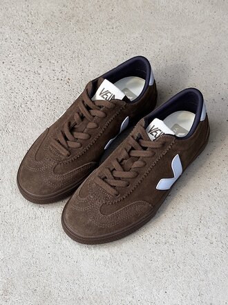 Veja Volley suede shoes . Eagle Swan Veja Volley suede shoes . Eagle Swan