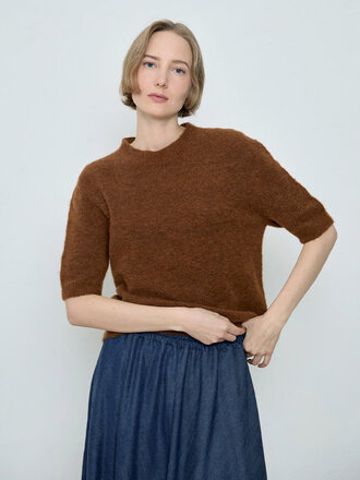 Diarte Yuki alpaca sweater . Gingerbread Diarte Yuki alpaca sweater . Gingerbread
