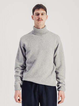 Parages Michel Turtleneck Sweater . Light Grey Parages Michel Turtleneck Sweater . Light Grey