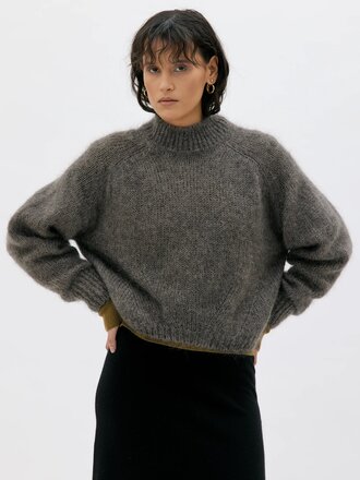 Maska Chandail chunky en mohair et soie Faye . Moleskin Maska Chandail chunky en mohair et soie Faye . Moleskin