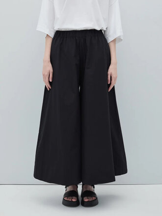 Rita Row Pantalon ample en coton bio Lobe . Noir Rita Row Pantalon ample en coton bio Lobe . Noir