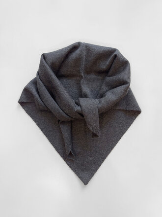 Diarte Small triangular scarf in merino wool . Charcoal