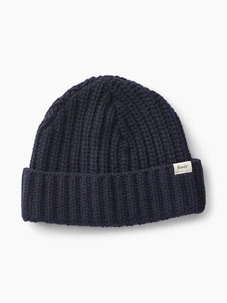 Forét Trip Chunky Rib Beanie . Navy
