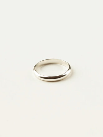 Sarah Bijoux Small Half Round Ring . Silver