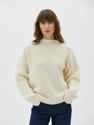 Maska Mauri rustic wool sweater . Ivory