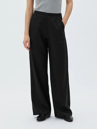 Maska Esha straight wool trousers . Black Maska Esha straight wool trousers . Black