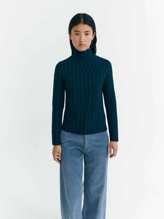 Thinking Mu Esqué Ellen cotton striped top . Blue Thinking Mu Esqué Ellen cotton striped top . Blue