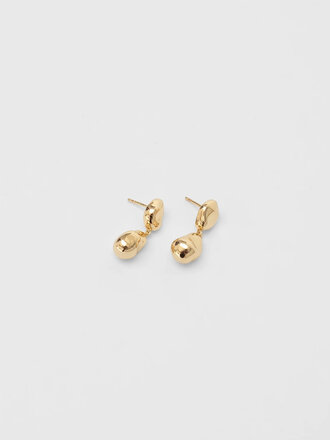 Wolf Circus Pinto earring . 14k gold plated