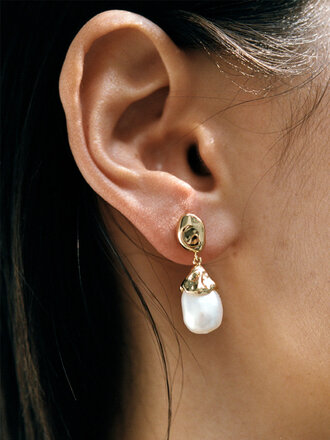 Wolf Circus Pearl Drop Earrings . 14k gold plated and pearl