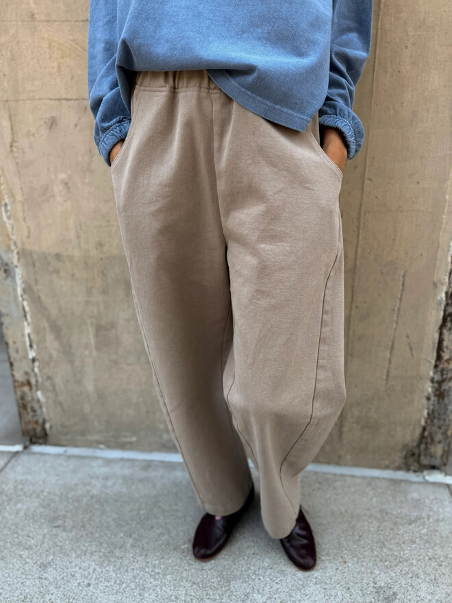 Arc pants . Tobacco
